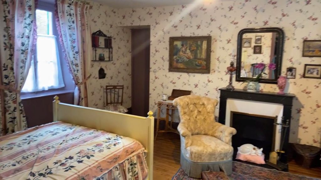 Blanche's bedroom in Claude Monet's home